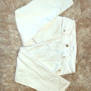 White Denim Capri